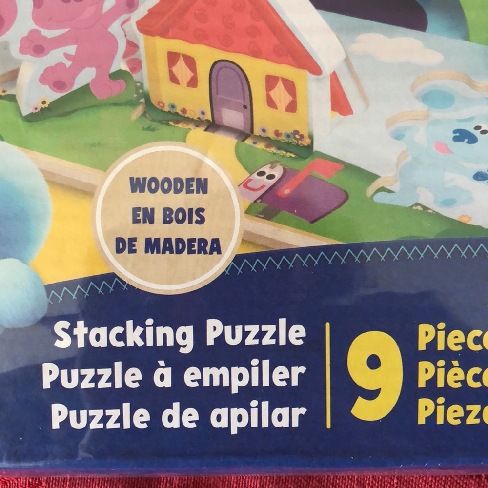 Melissa & Doug Nickelodeon Blue’s Clues wooden rainbow stacking puzzle - Picture 7 of 7